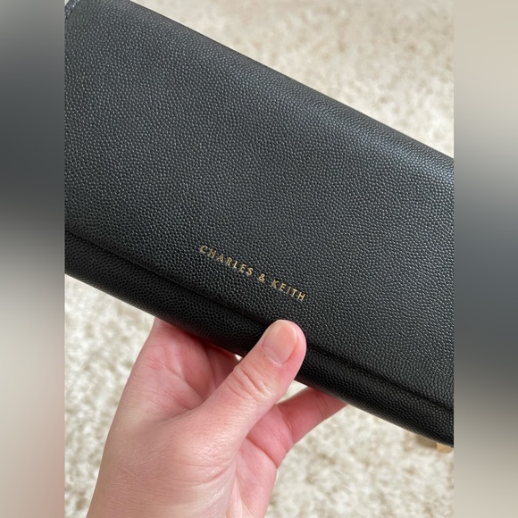 Charles & Keith Wallet - Picture 2 of 14